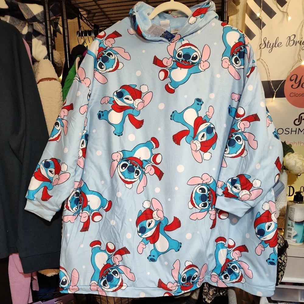 Disney Lilo Stitch Fleece Robe Oversized Hooded Wearable Blanket NEW Kids